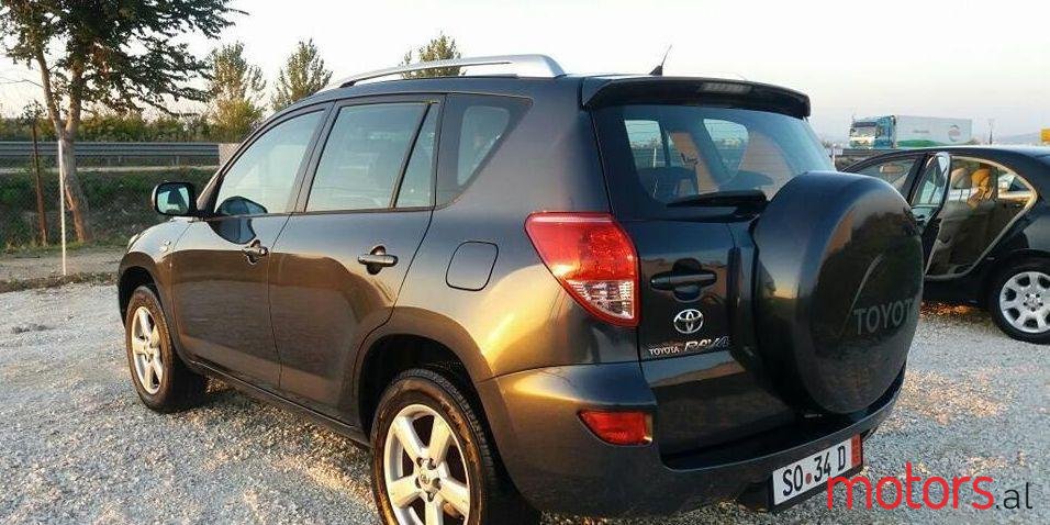 2006' Toyota RAV4 photo #1