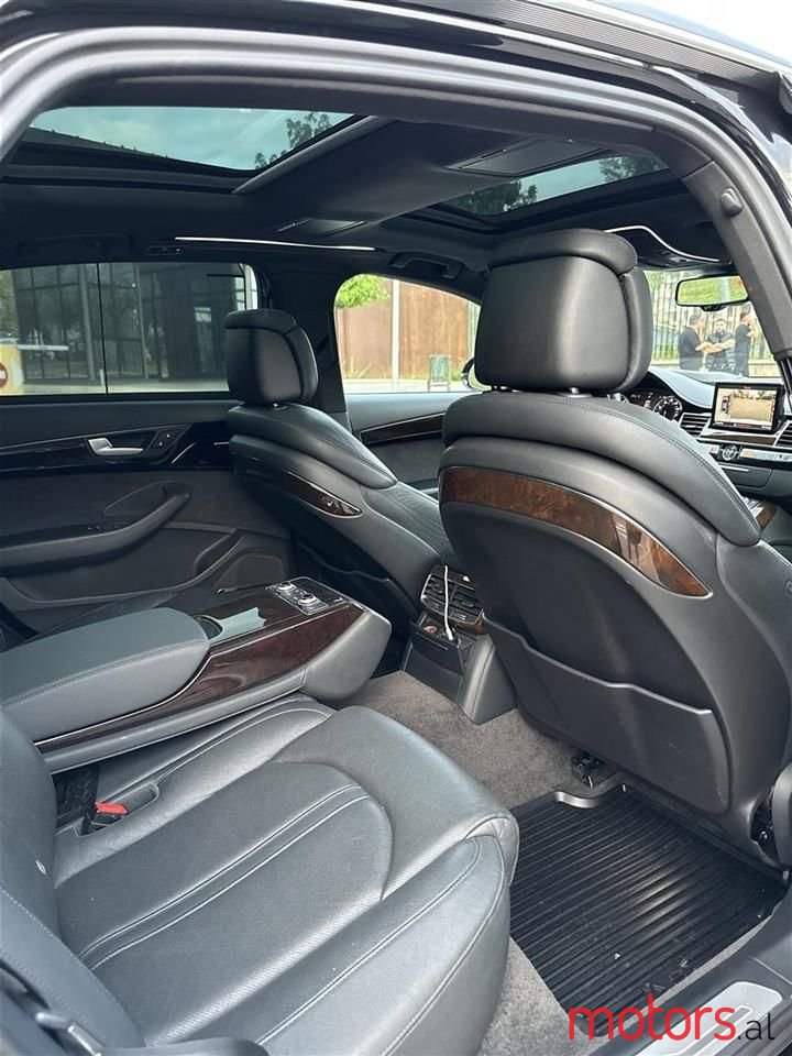 2015' Audi A8 photo #6