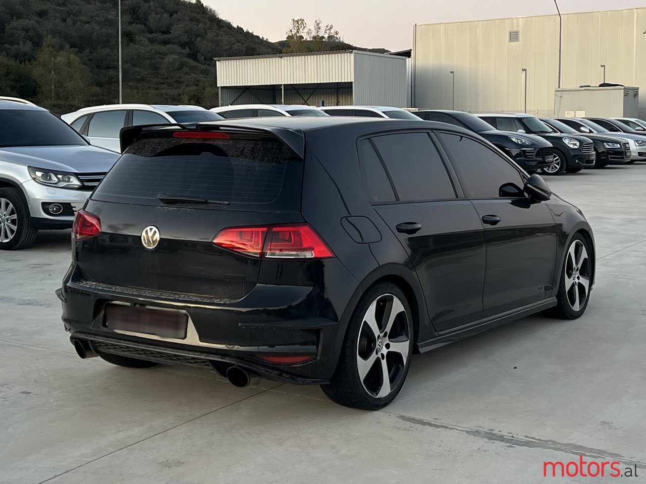 2014' Volkswagen Golf photo #3