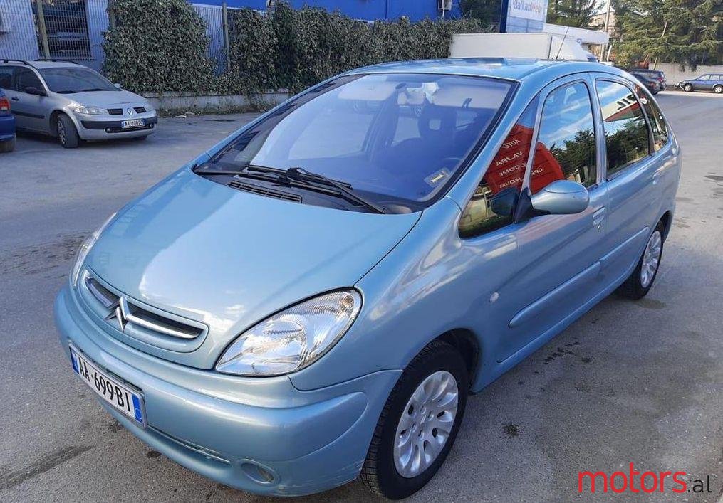 2003' Citroen Xsara Picasso photo #1