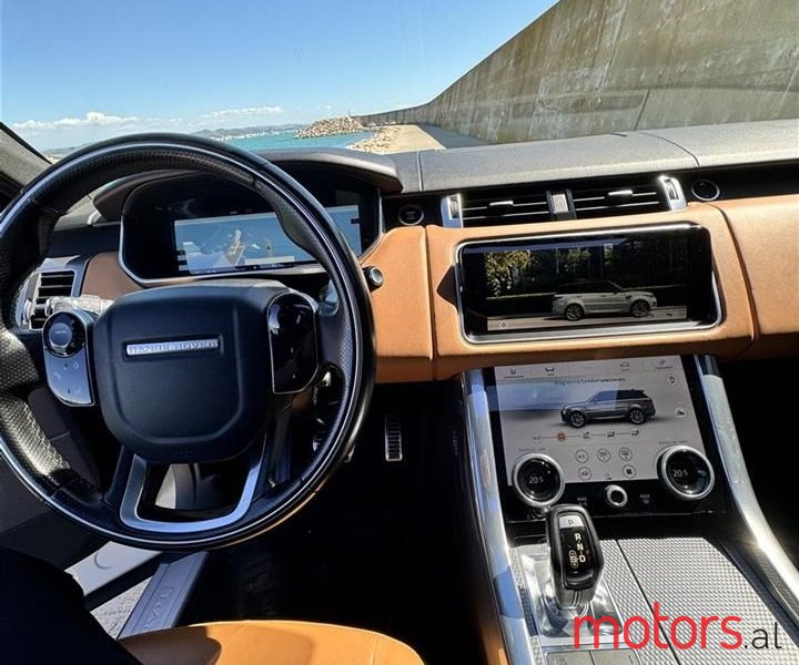 2019' Land Rover Range Rover Sport photo #3