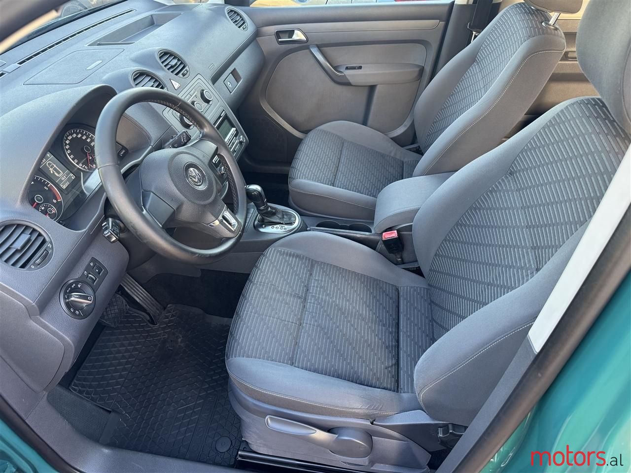 2012' Volkswagen Caddy photo #6