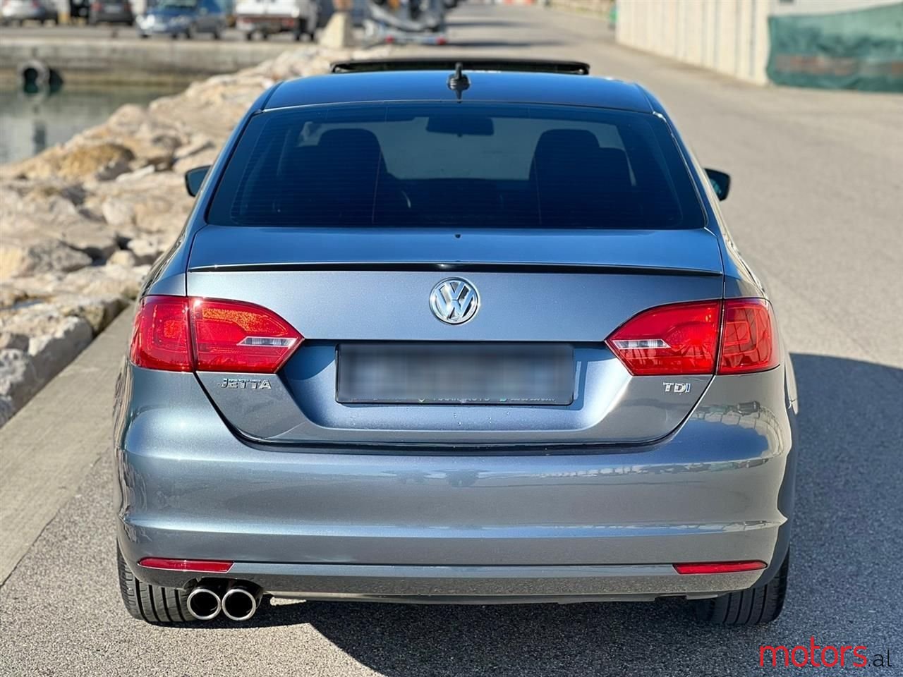 2011' Volkswagen Jetta photo #5