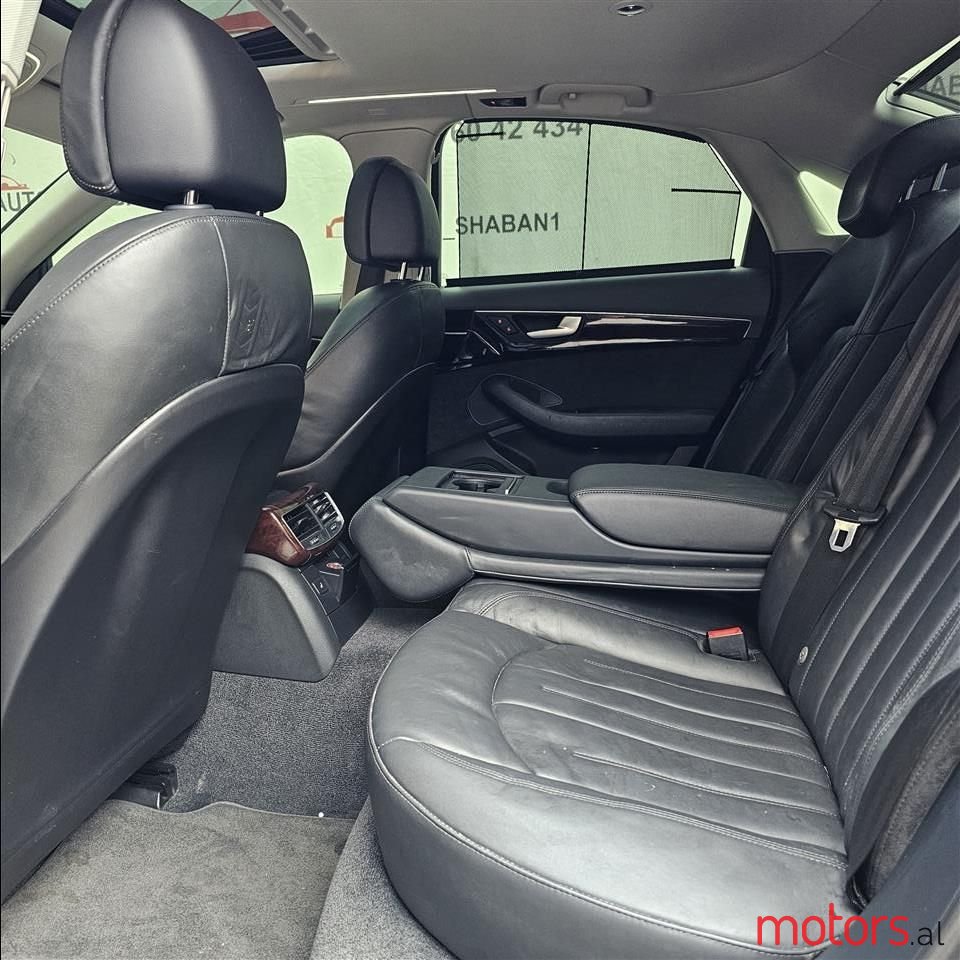 2012' Audi A8 photo #3