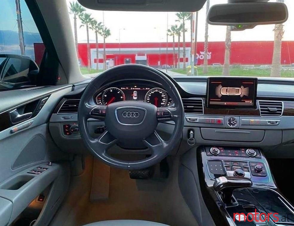 2012' Audi A8 photo #6