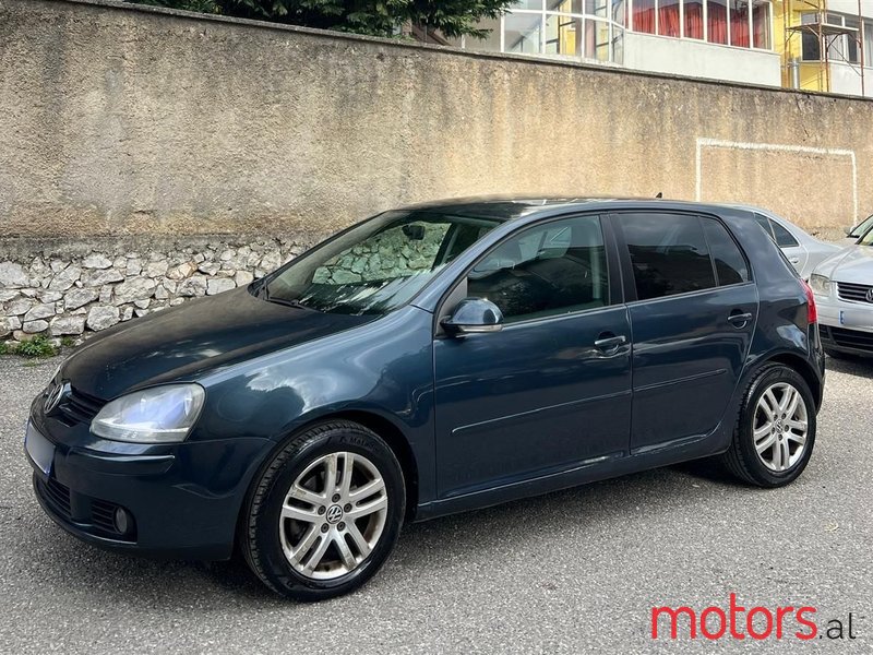 2008' Volkswagen Golf photo #6