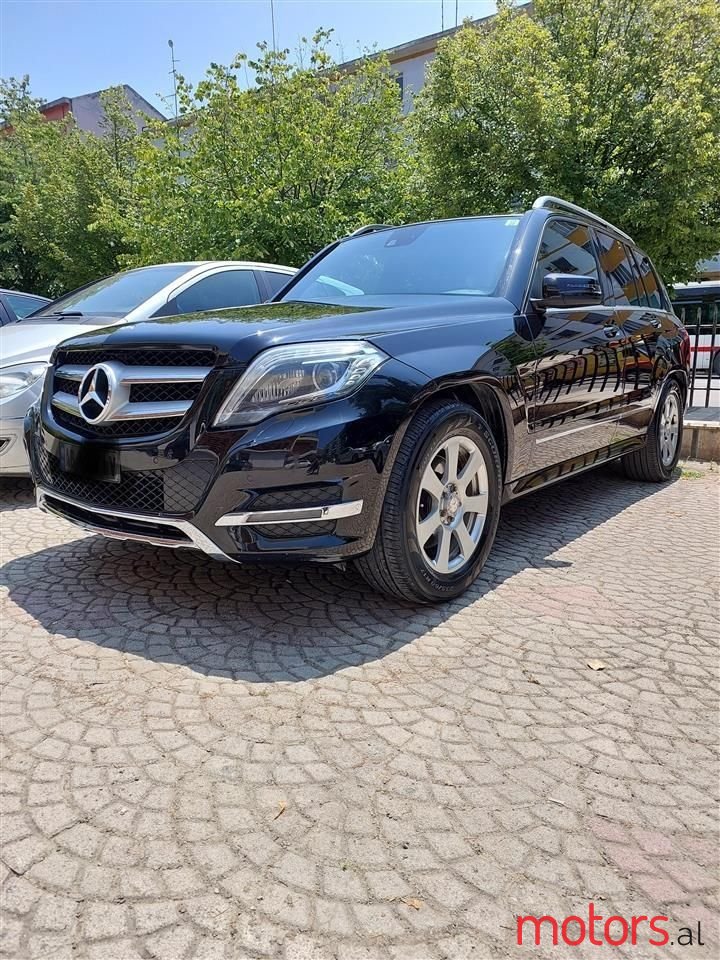 2015' Mercedes-Benz GLK 220 photo #1