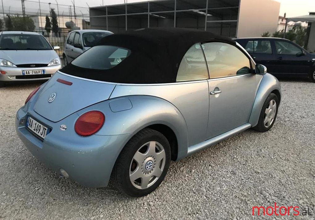 2004' Volkswagen New Beetle photo #1