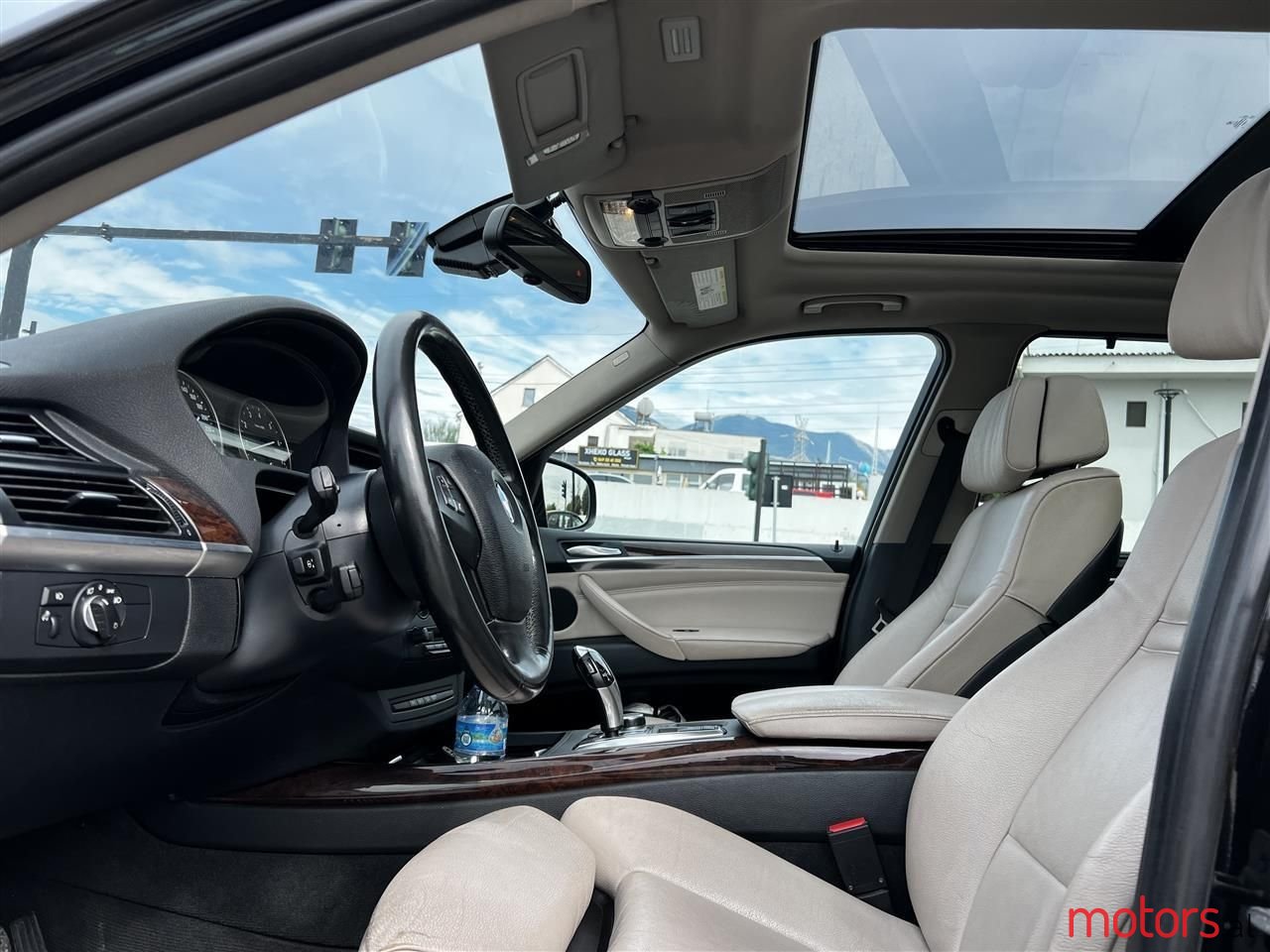 2011' BMW X5 photo #2