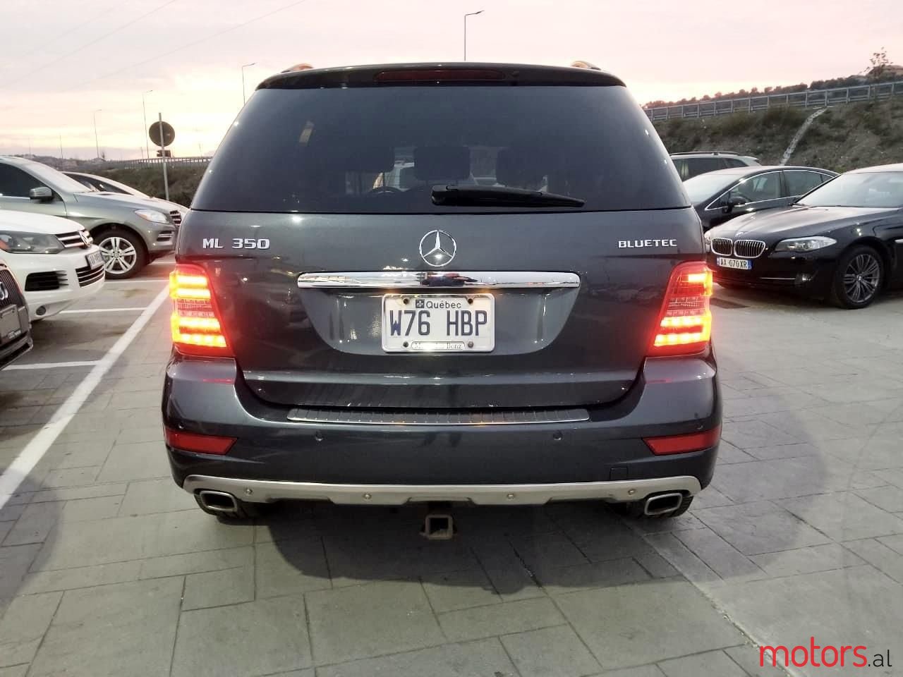 2010' Mercedes-Benz 350 photo #4