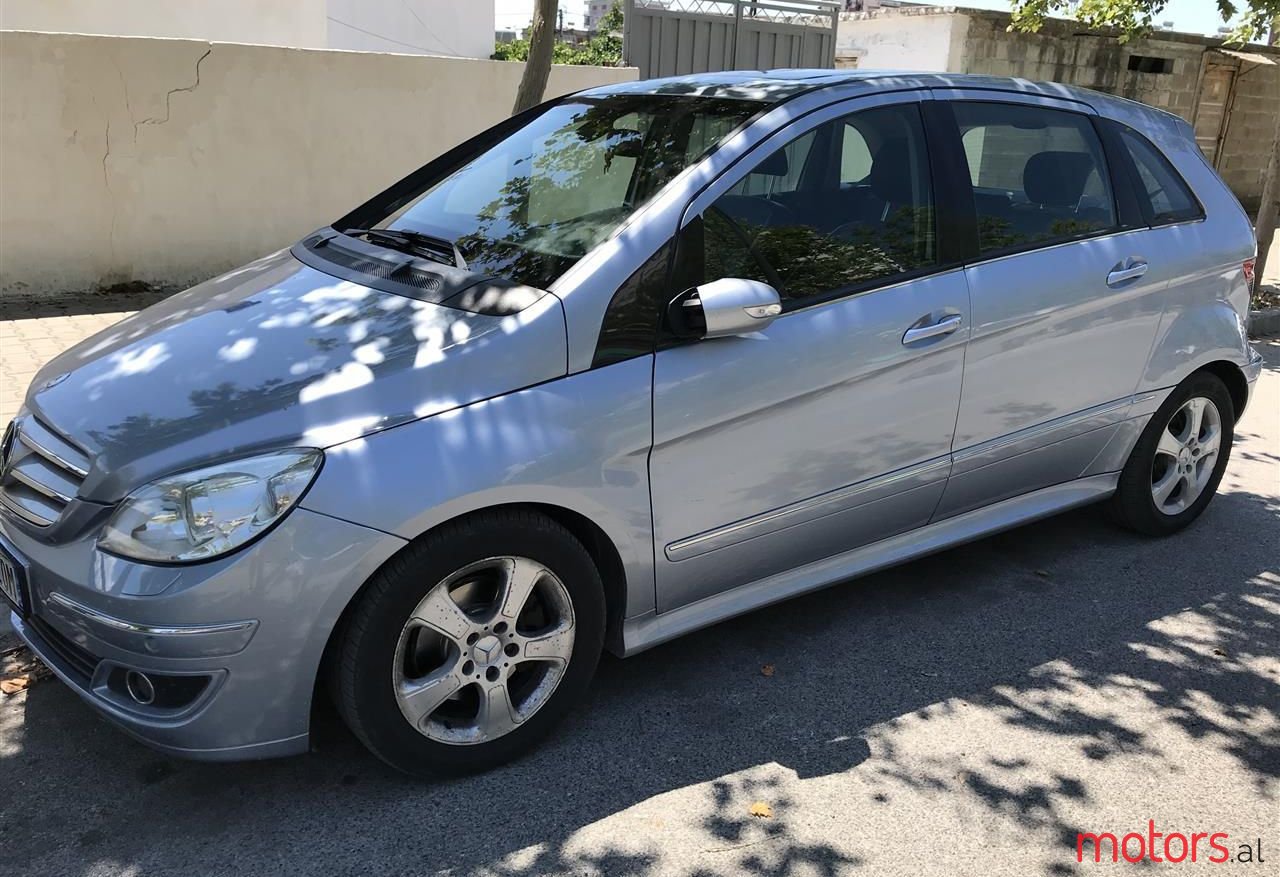 2006' Mercedes-Benz B 180 photo #1