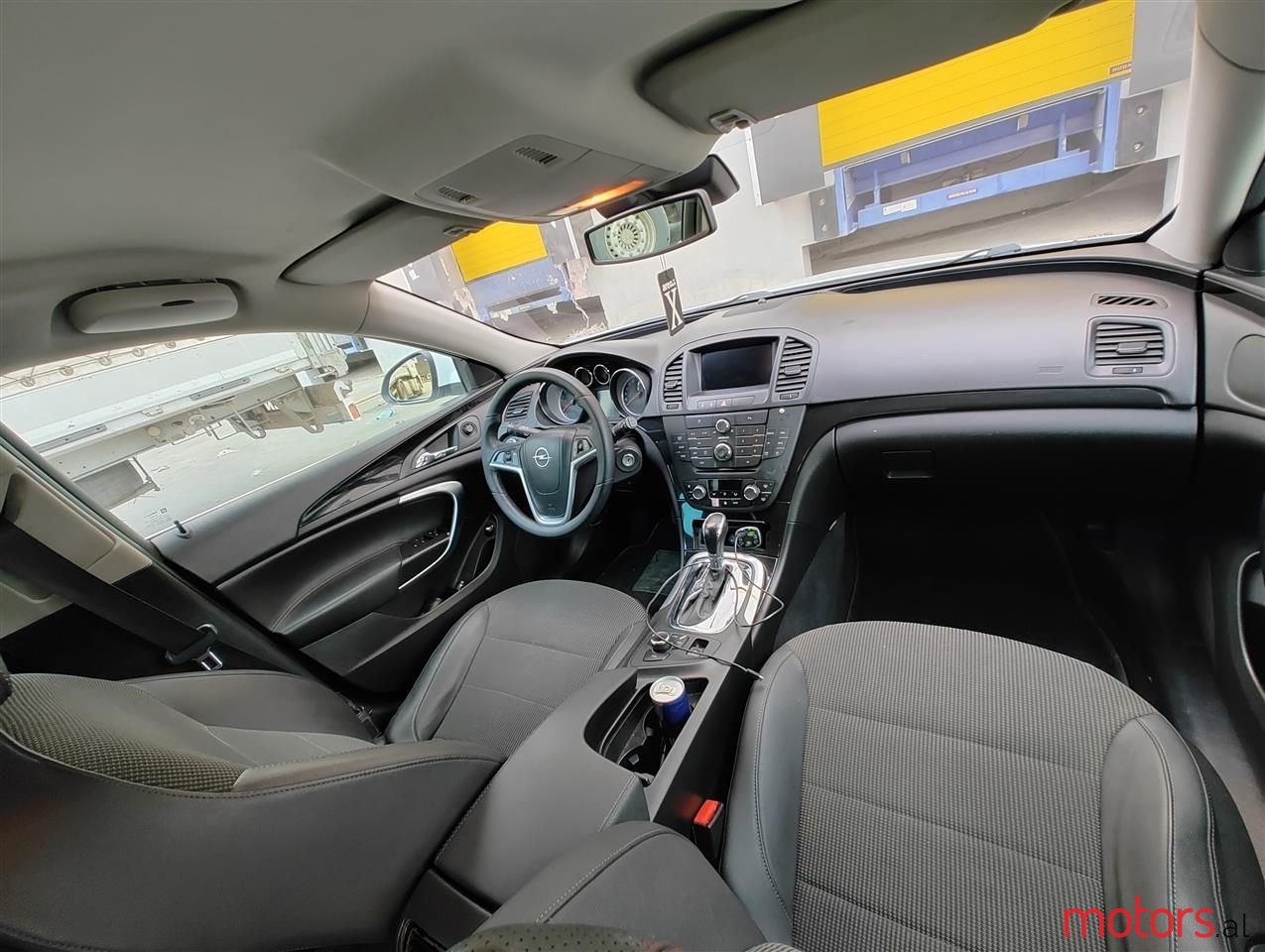 2011' Opel Insignia photo #5