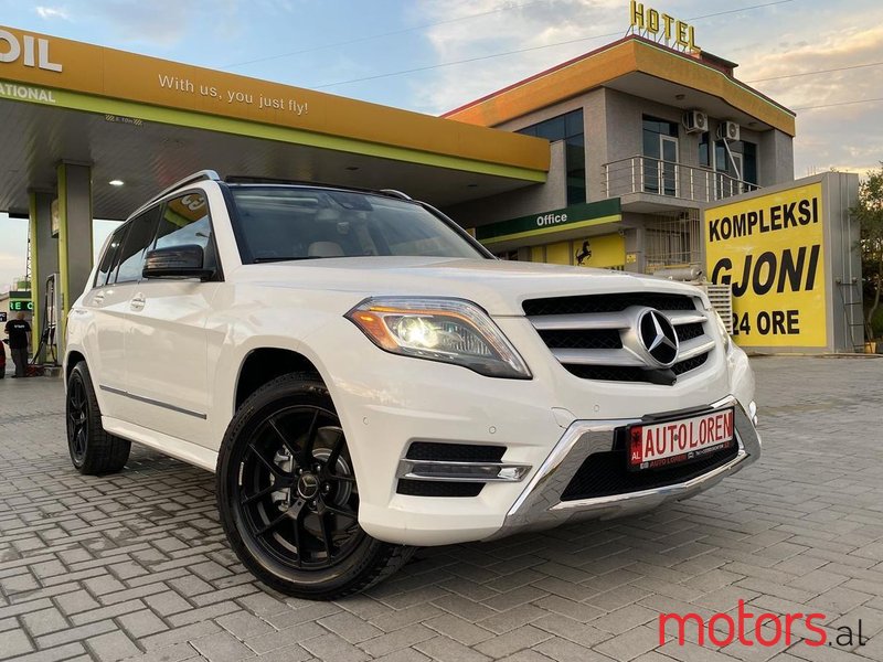 2014' Mercedes-Benz GLK 250 photo #1