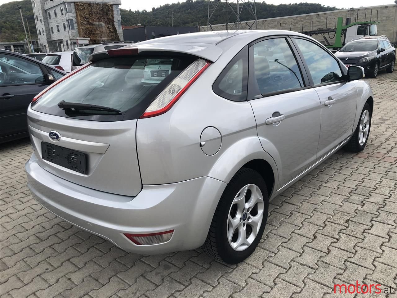 2010' Ford Focus photo #3