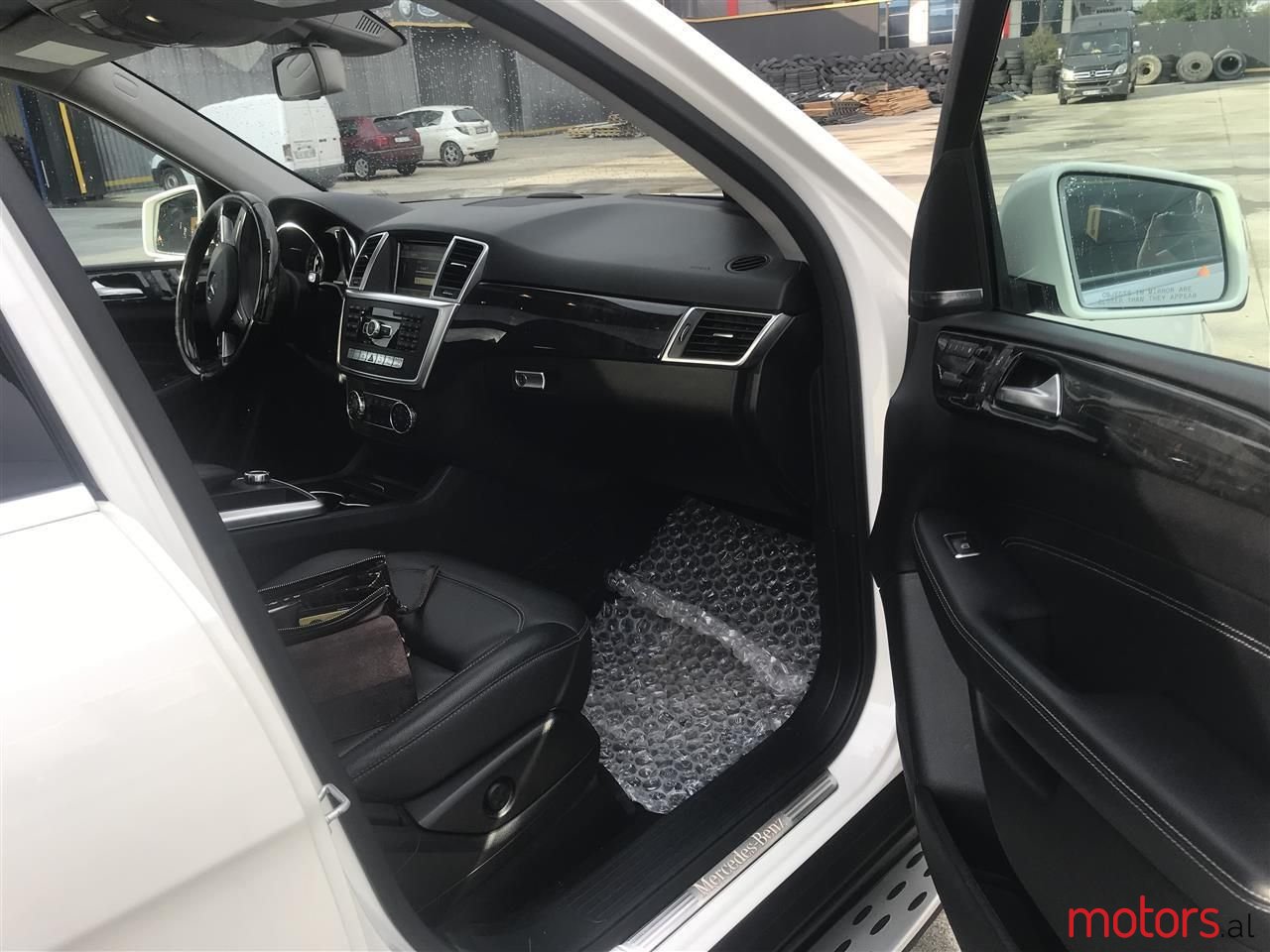 2012' Mercedes-Benz ML 350 photo #3