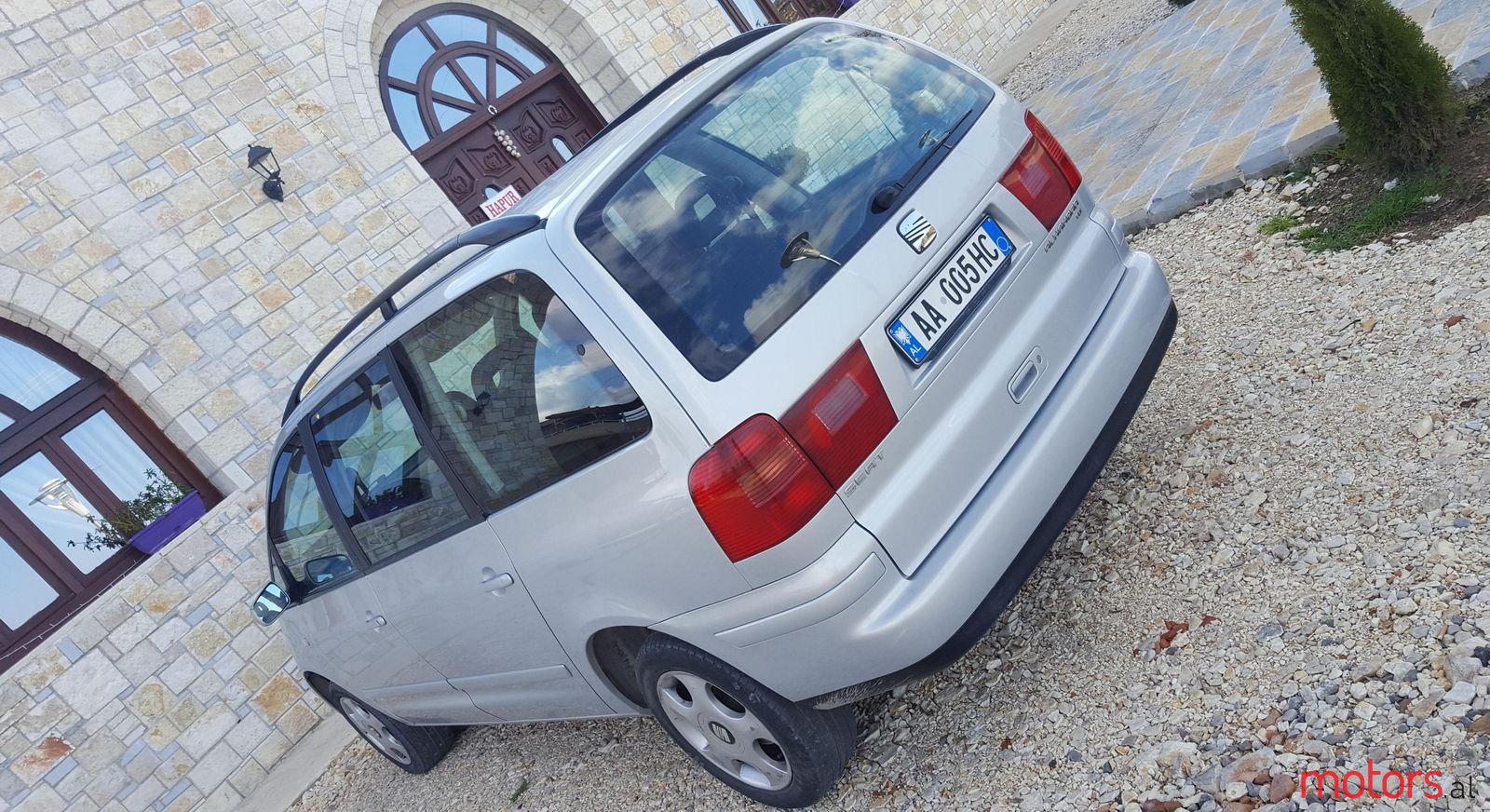 2002' SEAT Alhambra photo #2