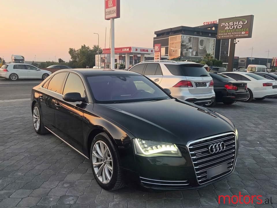 2011' Audi A8 photo #1