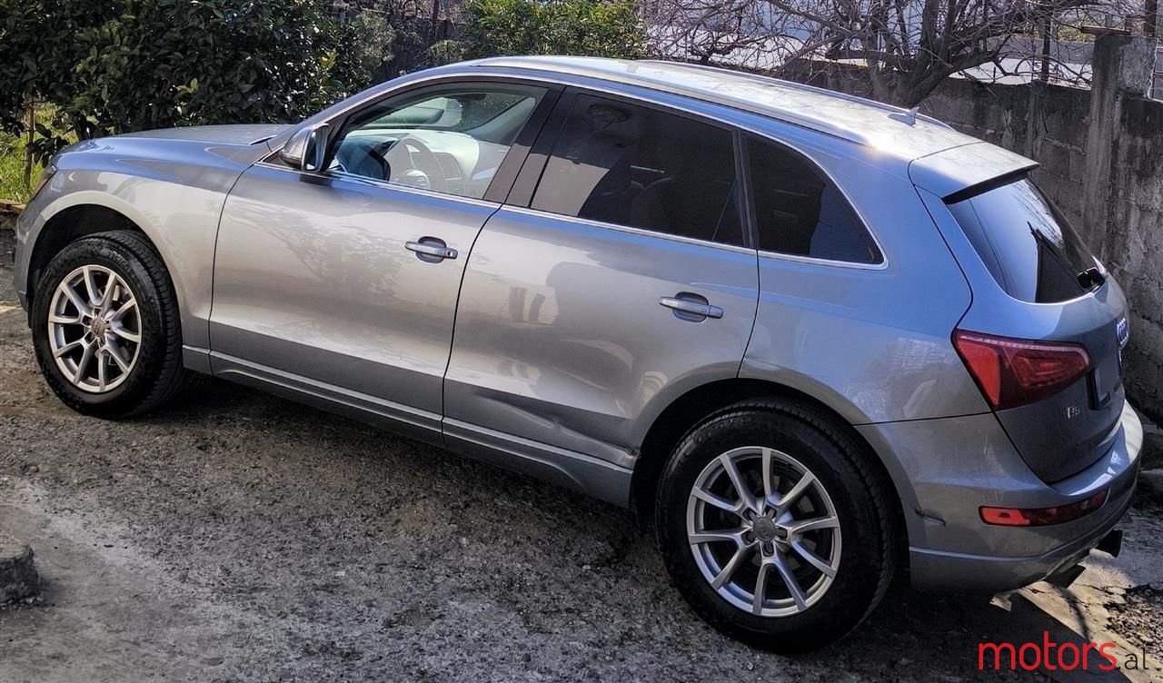 2011' Audi Q5 photo #6