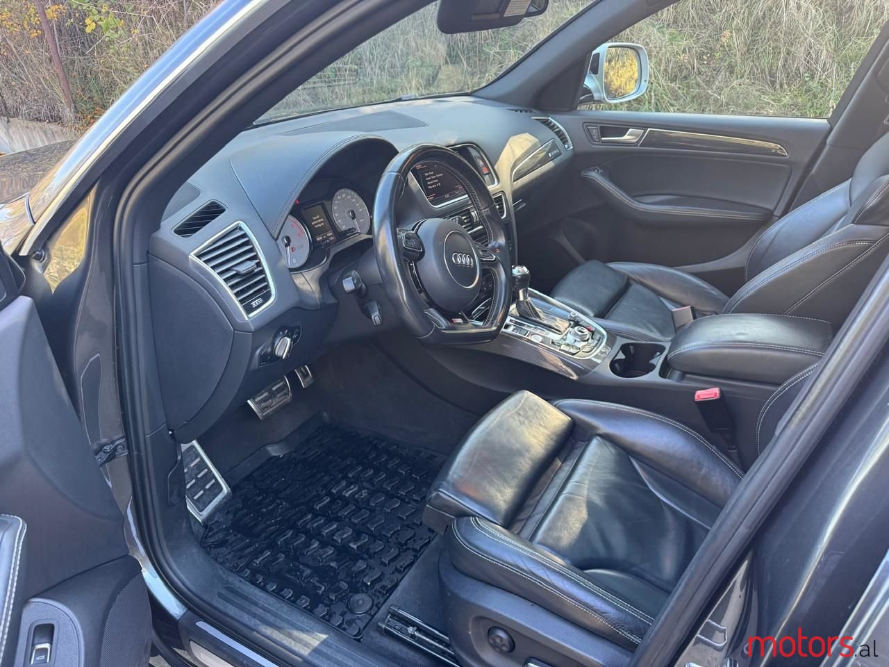 2015' Audi SQ5 photo #4