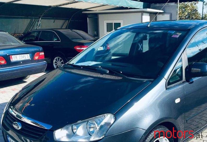 2010' Ford C-MAX photo #1