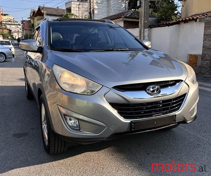 2010' Hyundai Tucson photo #1
