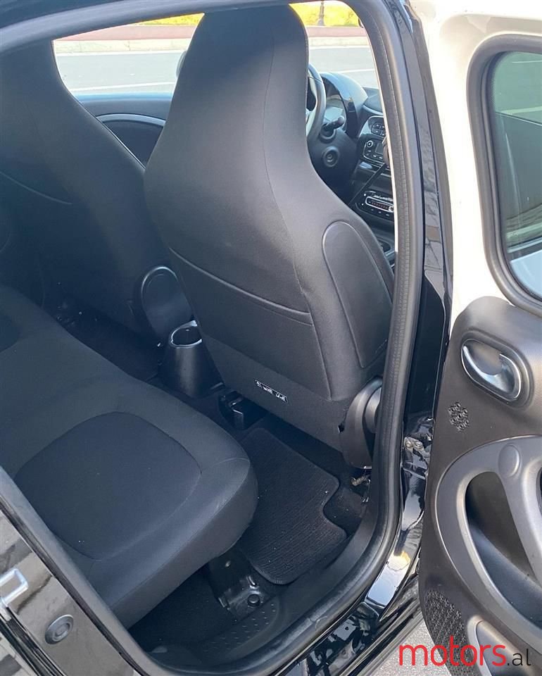 2018' Smart Forfour photo #6