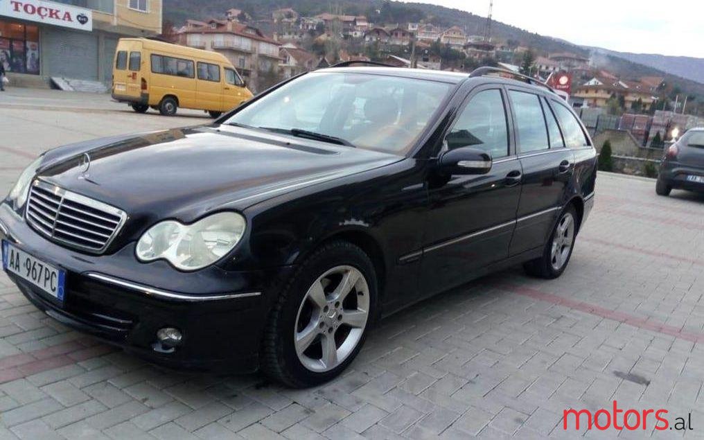 2005' Mercedes-Benz C 220 photo #1