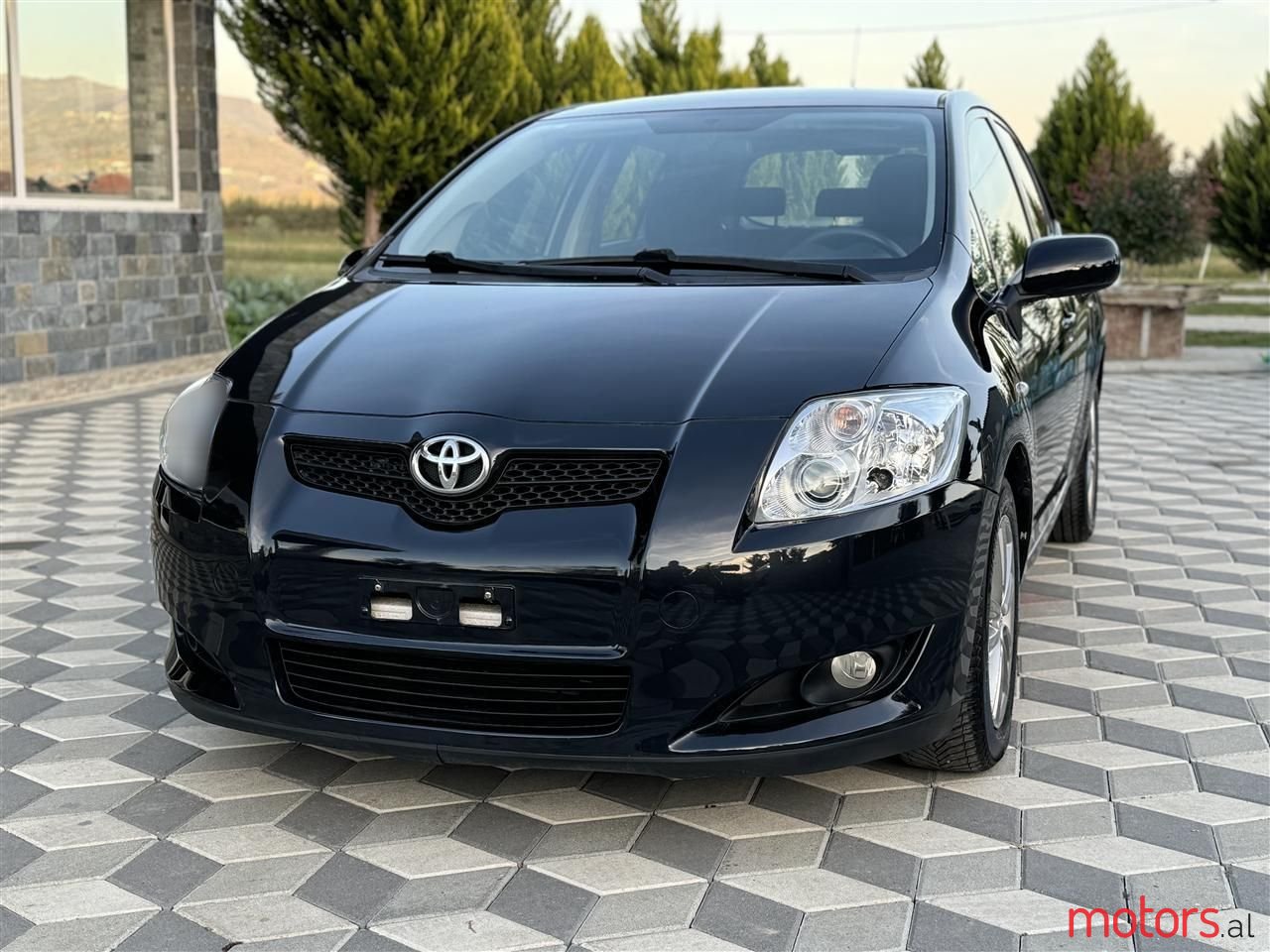 2008' Toyota Auris photo #1
