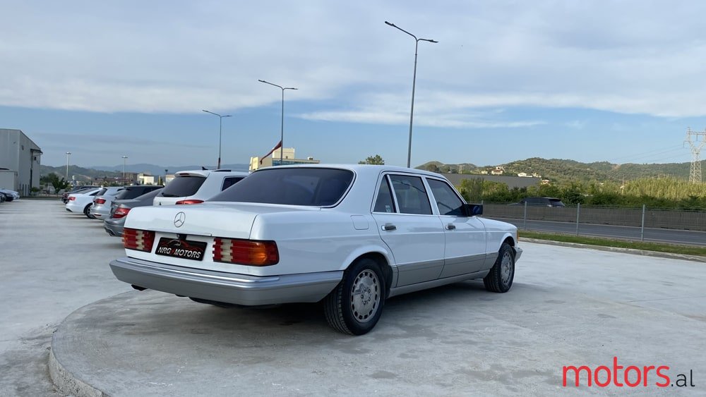 1987' Mercedes-Benz SL 560 photo #3