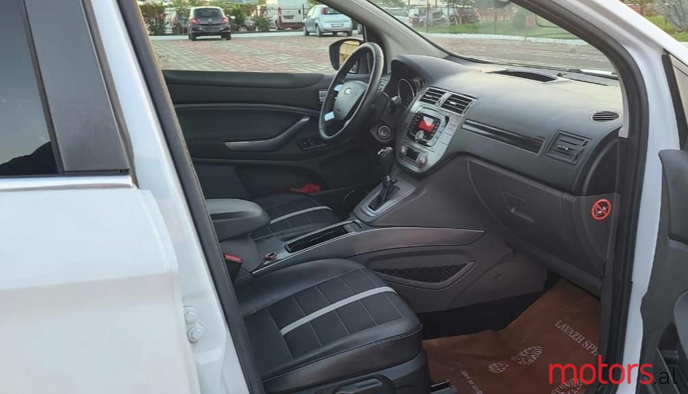 2011' Ford Kuga photo #5