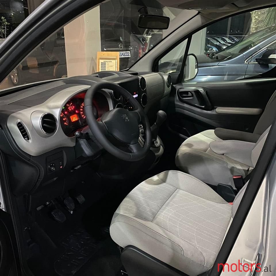 2010' Peugeot Partner photo #4