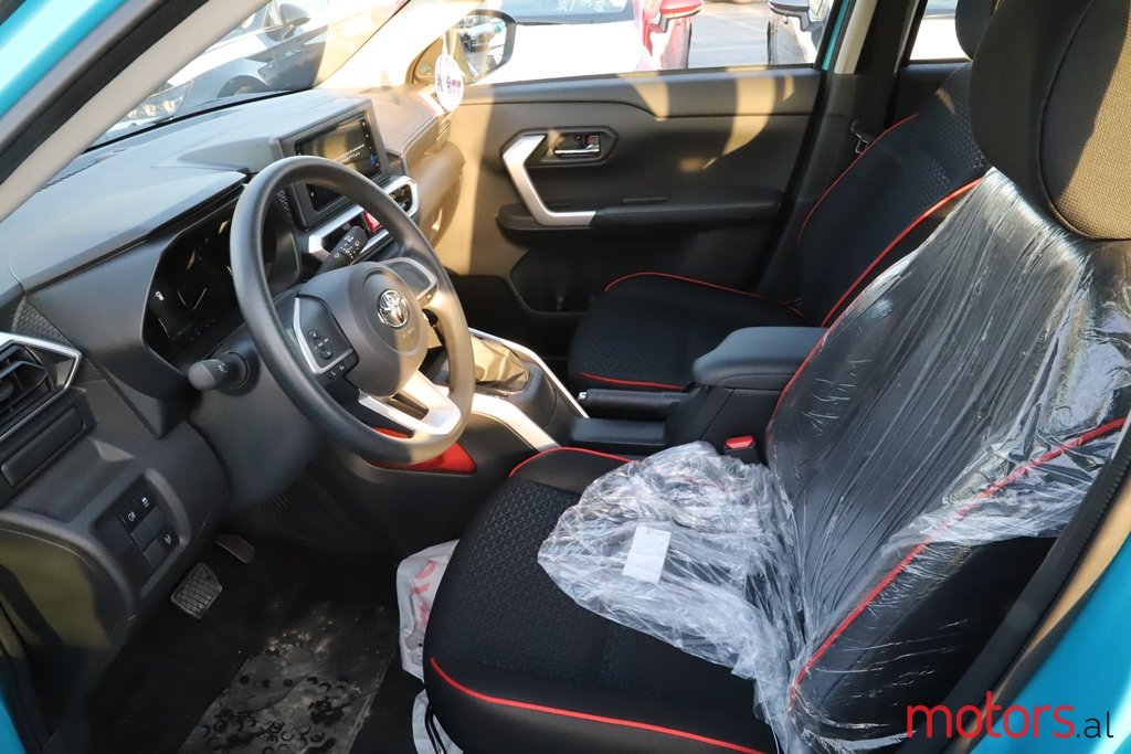 2022' Toyota F RAIZE 1.2L  XLE 2022 A/T photo #6