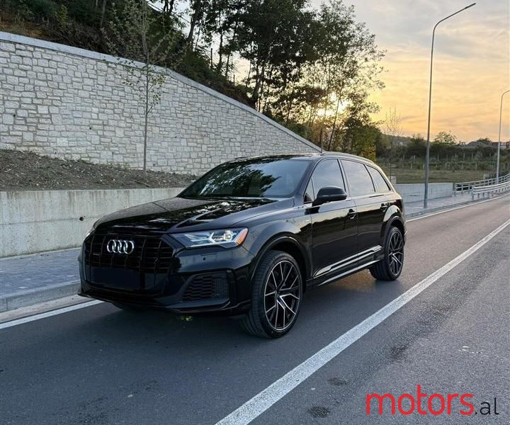 2021' Audi Q7 photo #1