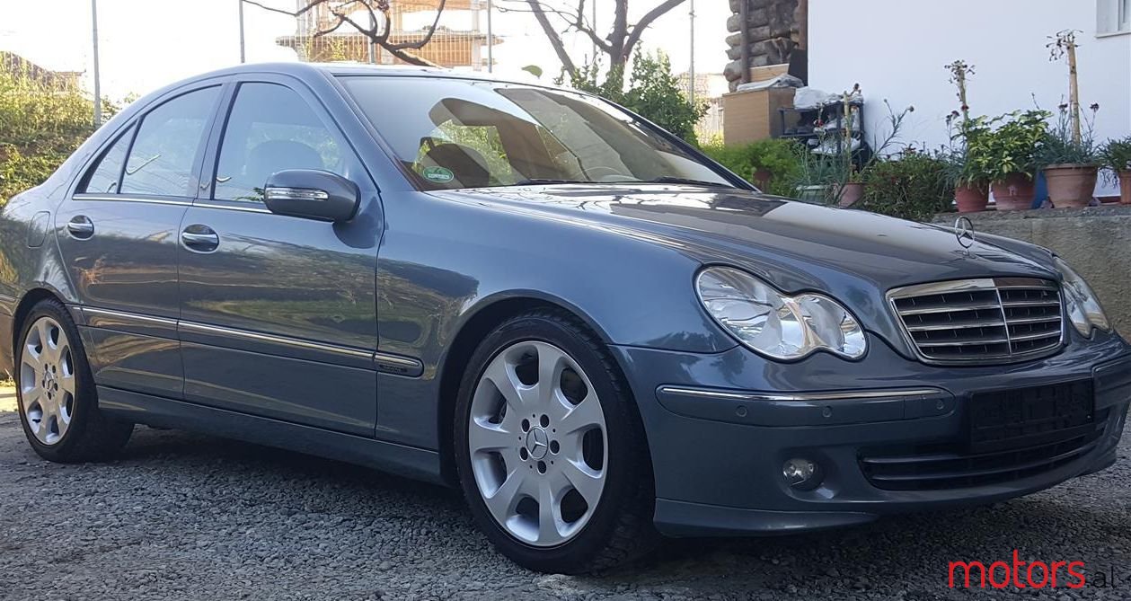 2006' Mercedes-Benz C 220 photo #1