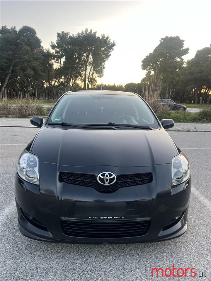 2007' Toyota Auris photo #6