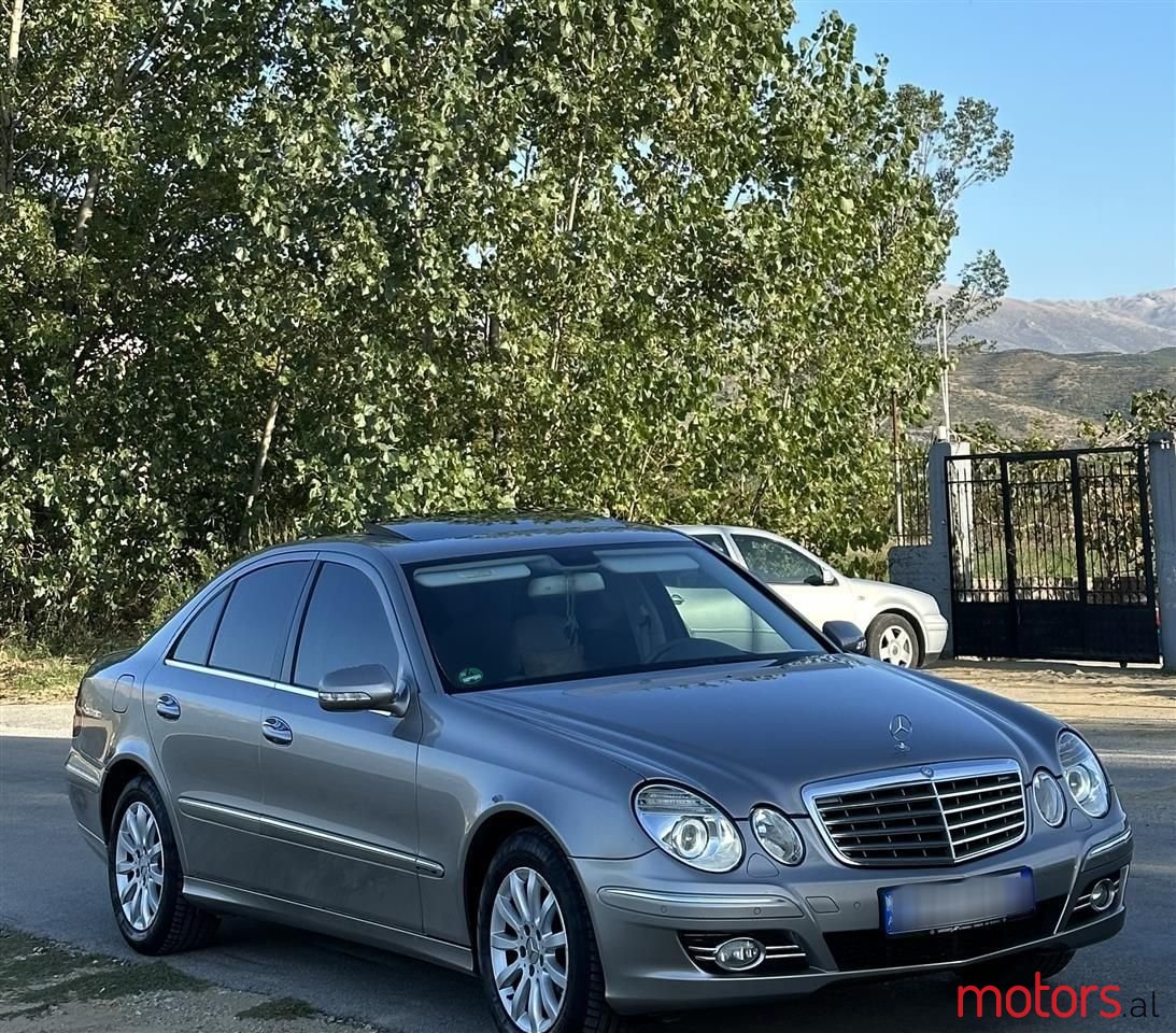 2006' Mercedes-Benz E 220 photo #3