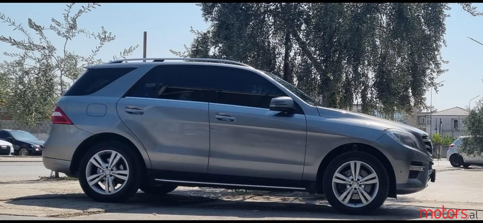 2014' Mercedes-Benz ML 350 photo #1