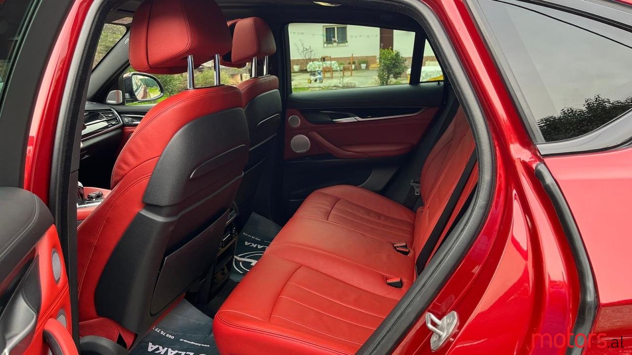 2015' BMW X6 M photo #7