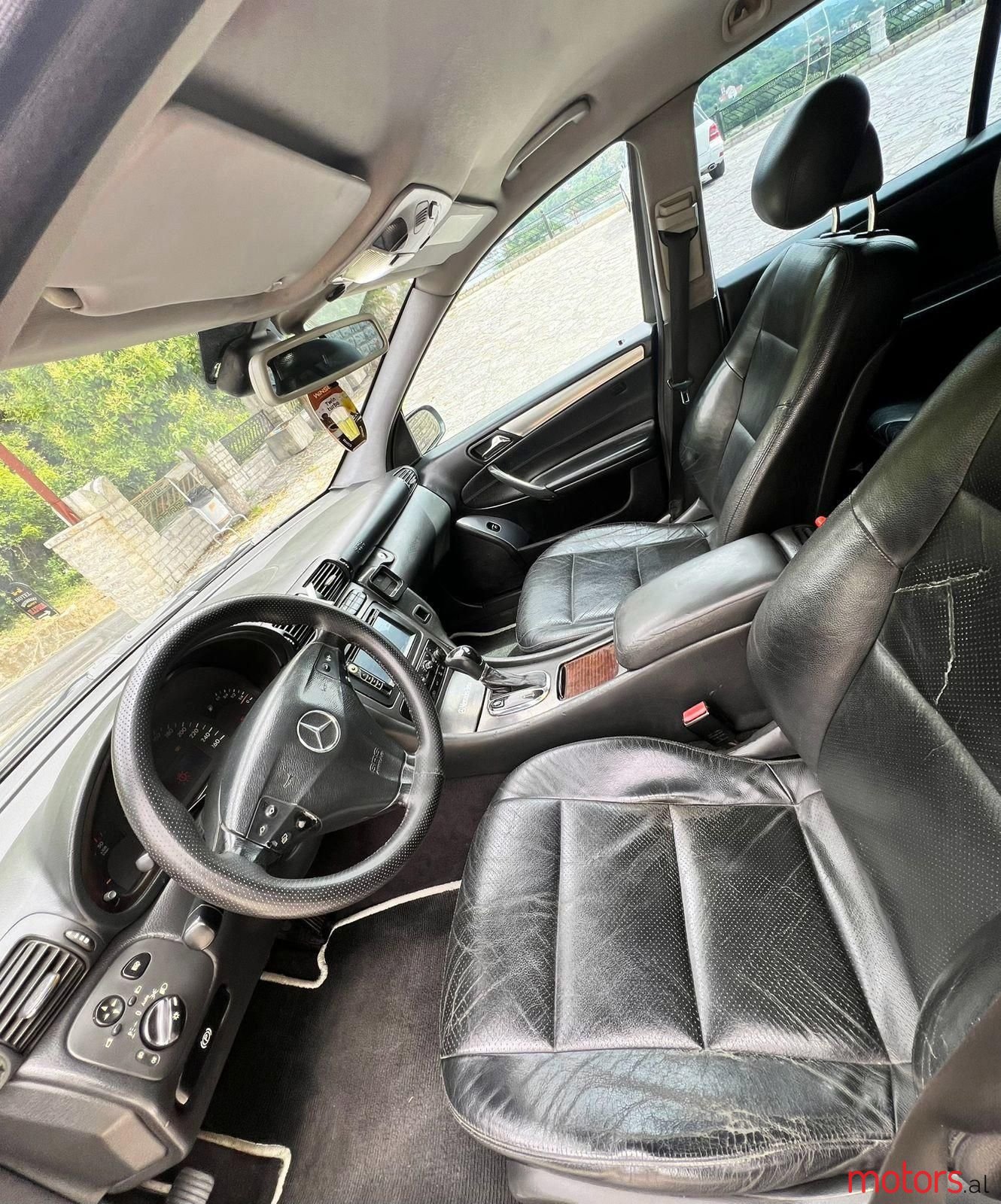 2003' Mercedes-Benz C 200 photo #6