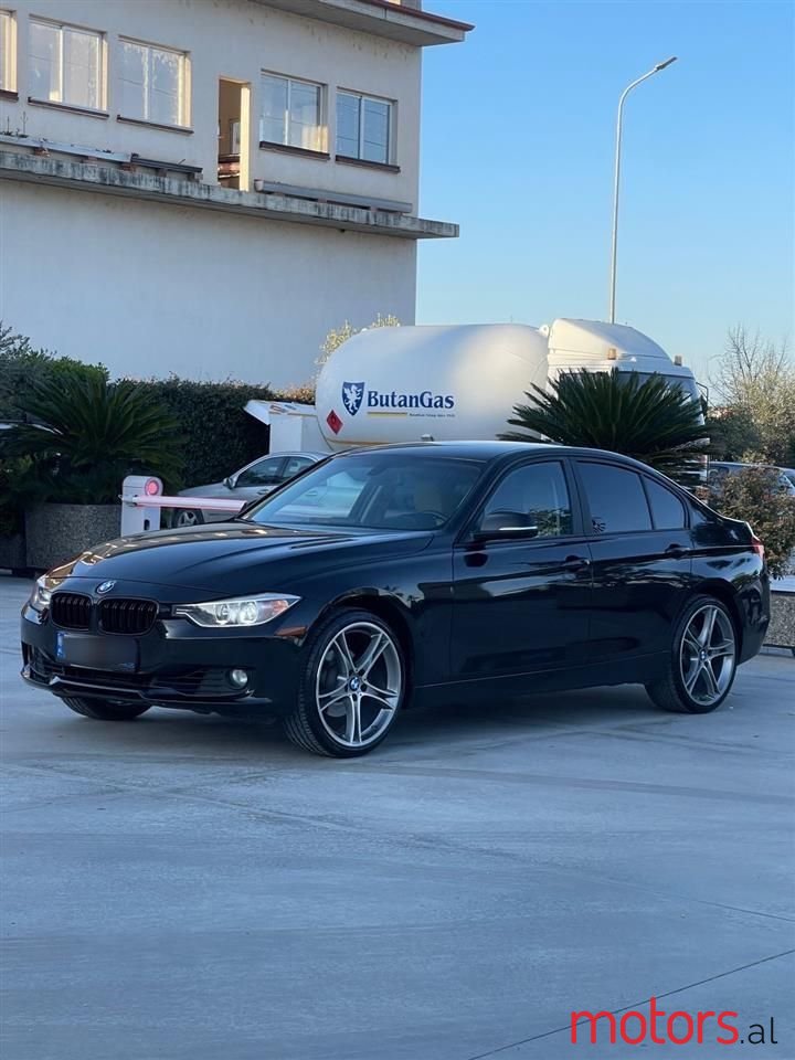 2013' BMW 328 photo #5