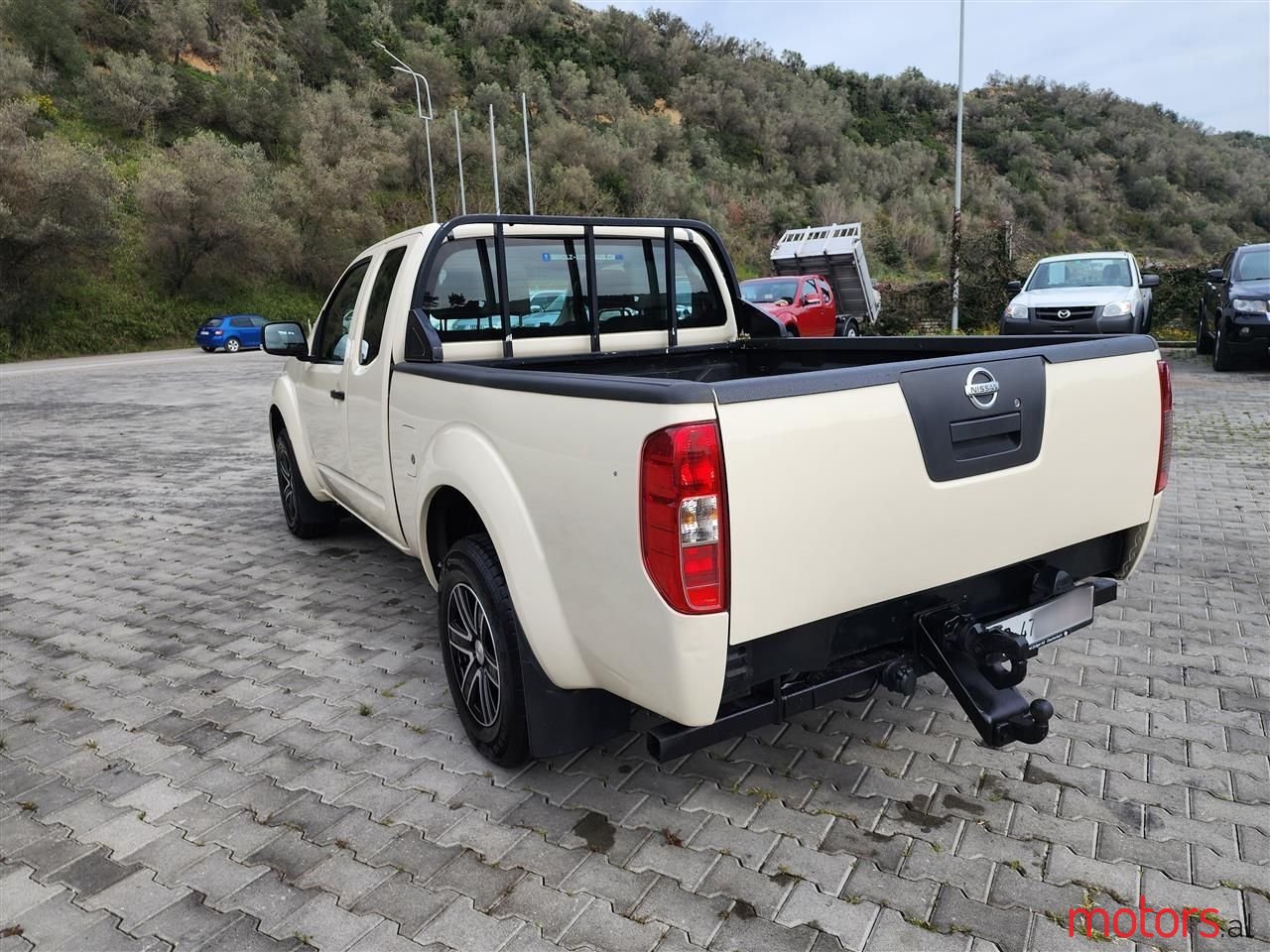 2012' Nissan Navara photo #3