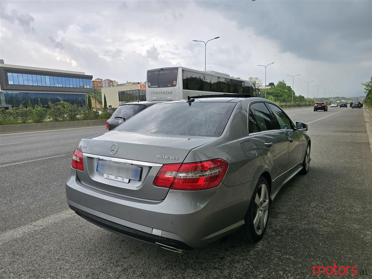 2013' Mercedes-Benz E 350 photo #3