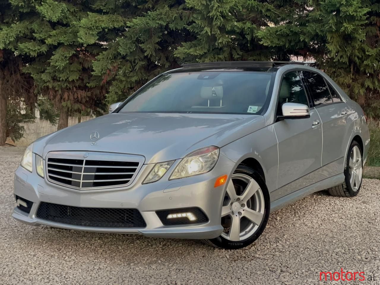 2010' Mercedes-Benz E 350 photo #1