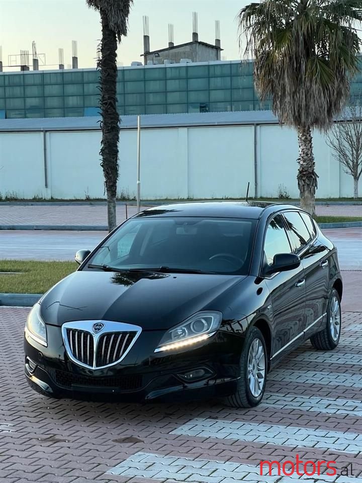 2010' Lancia Delta photo #5