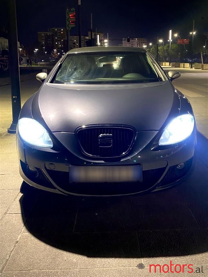 2006' SEAT Leon photo #3