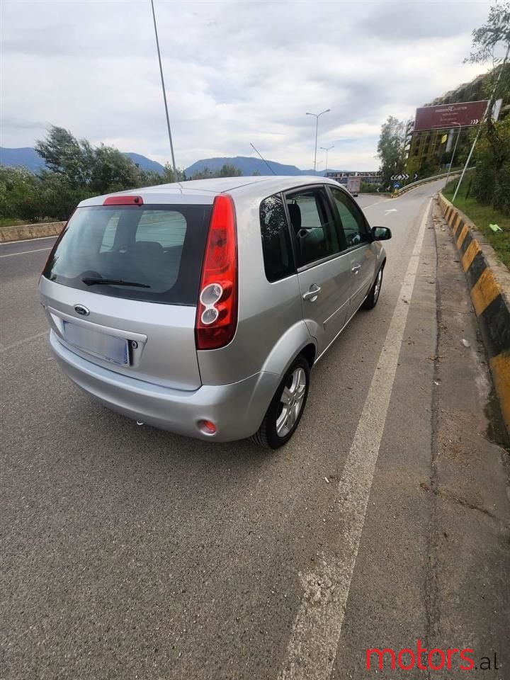 2008' Ford Fiesta photo #5