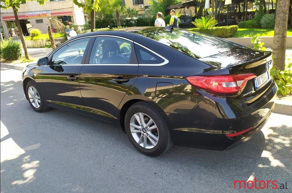2015' Hyundai Sonata photo #2