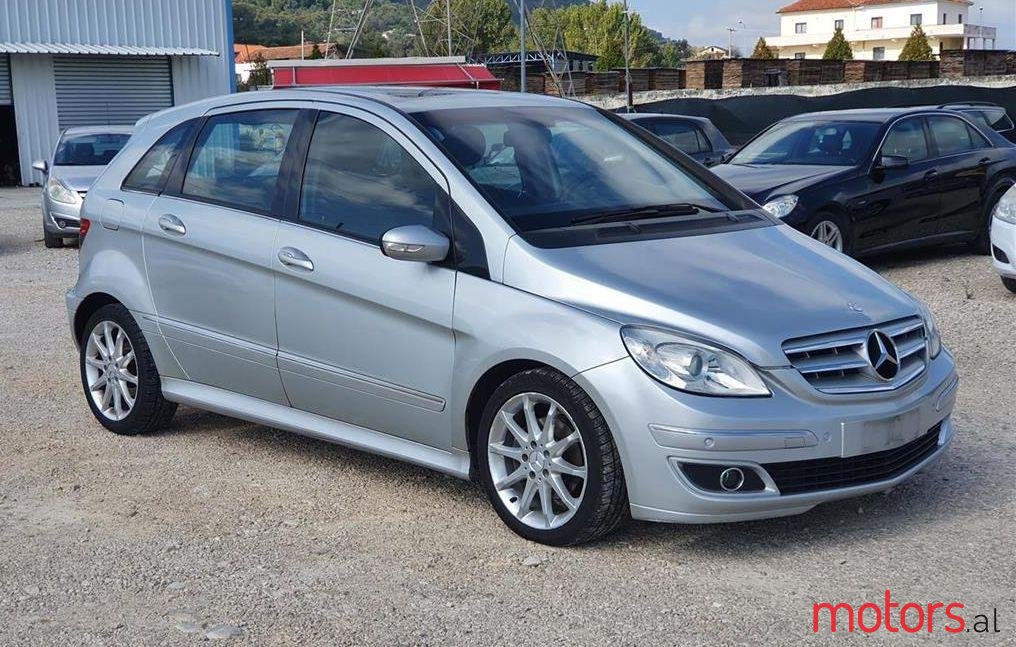 2006' Mercedes-Benz B 200 photo #1