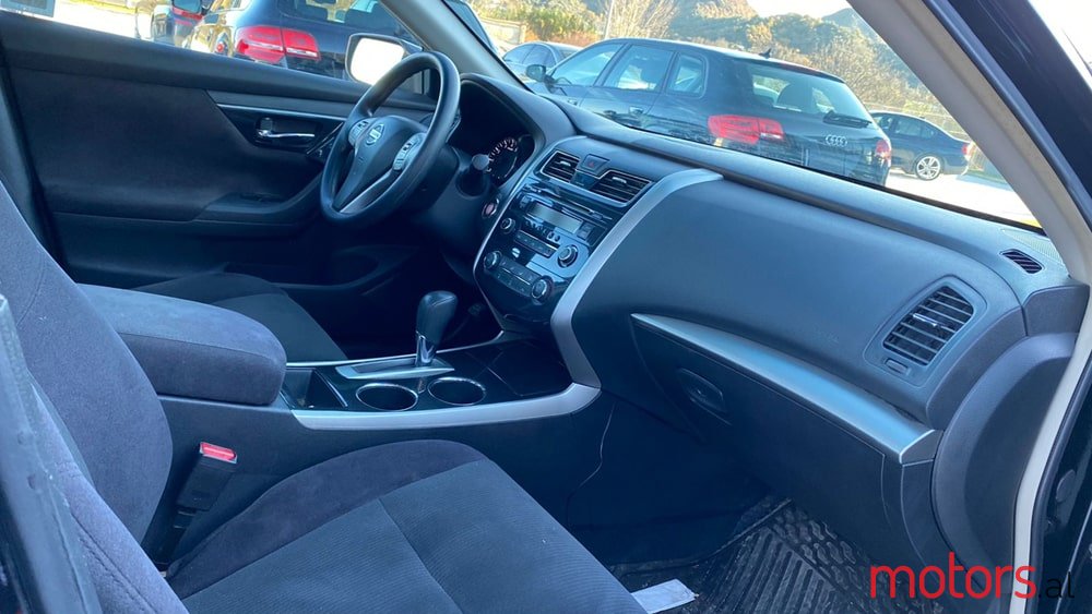 2013' Nissan Altima photo #5