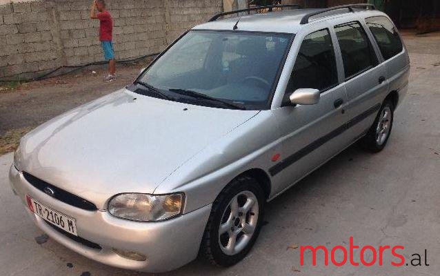 1997' Ford Escort photo #1